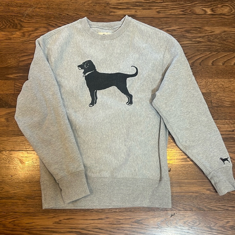 The Black Dog Martha’s Vineyard Sweatshirt - EUC. XS.